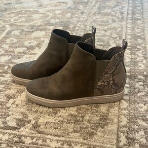 Steve Madden Hidden Wedge Shoes